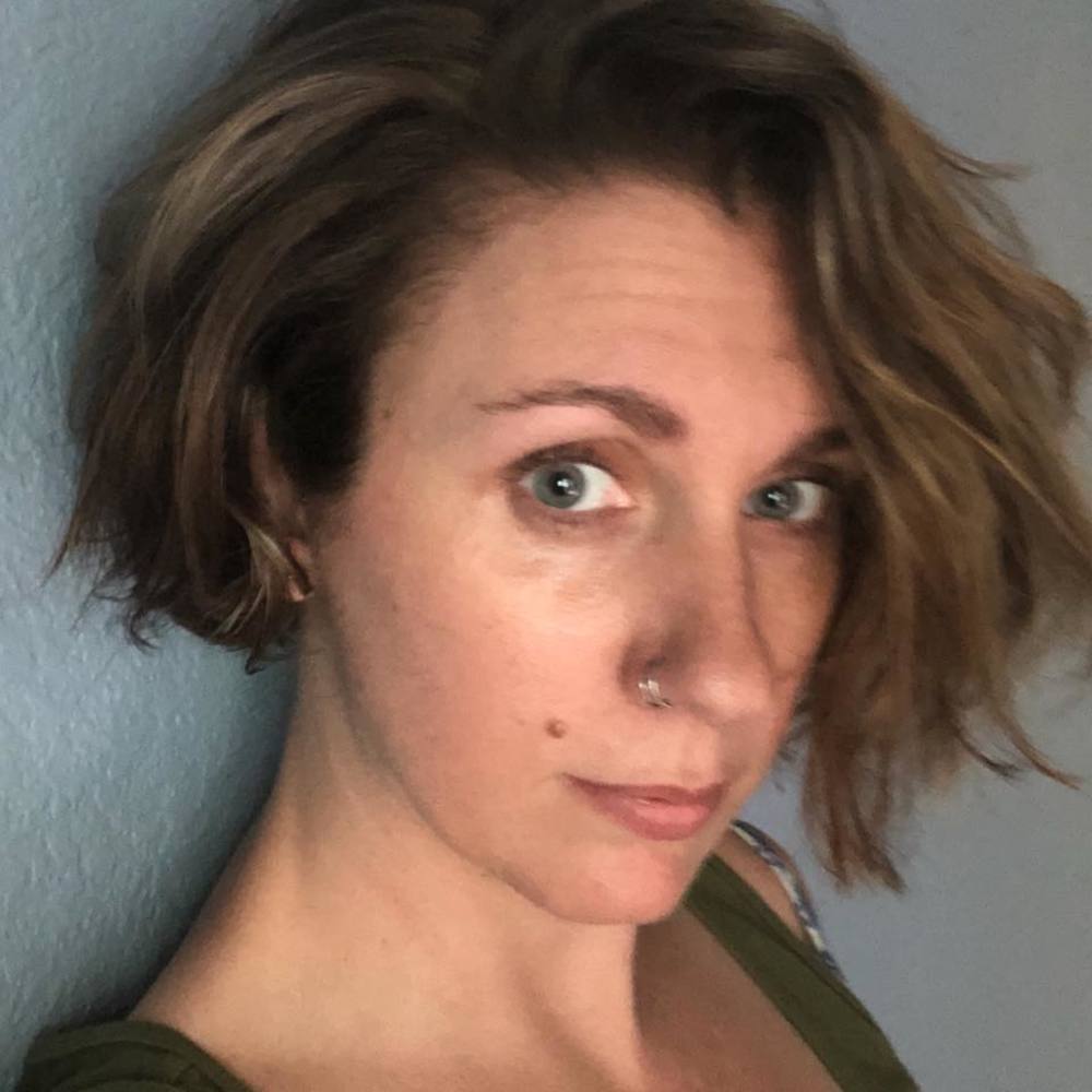 Meet your Posher, Kelly